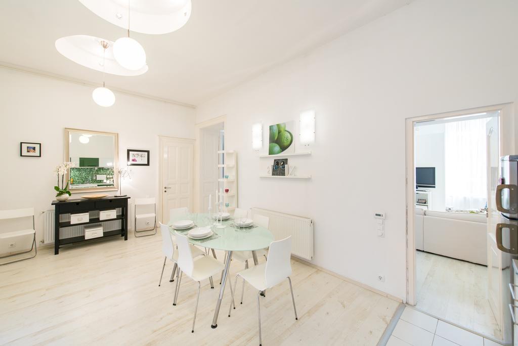 Oasis Apartments - Budapest City Park Bagian luar foto