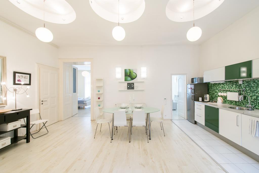 Oasis Apartments - Budapest City Park Bagian luar foto